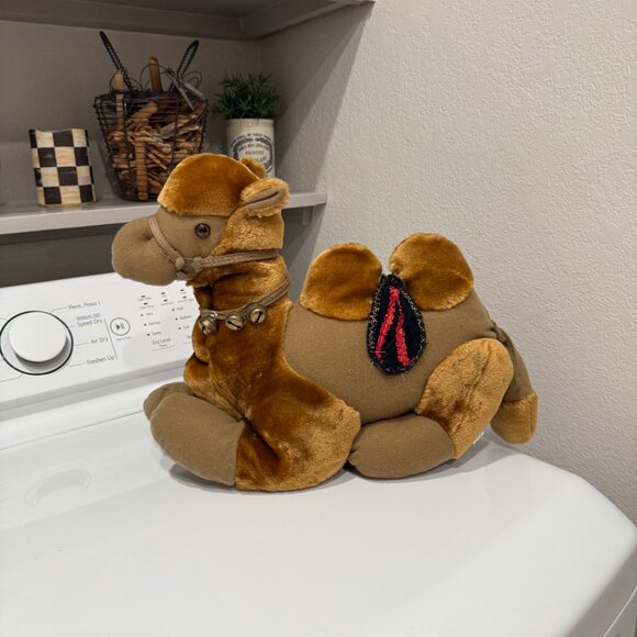 3 Vintage Plush Camels from Dubai - Picture 10 of 17